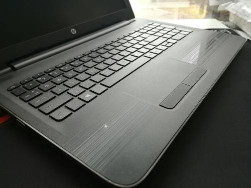 **AS NEW**HP 255 G5*AMD E2-7110u*7th GEN*RADEON R2*4GB RAM*500GB HDD*DVD*LAPTOP BAG*